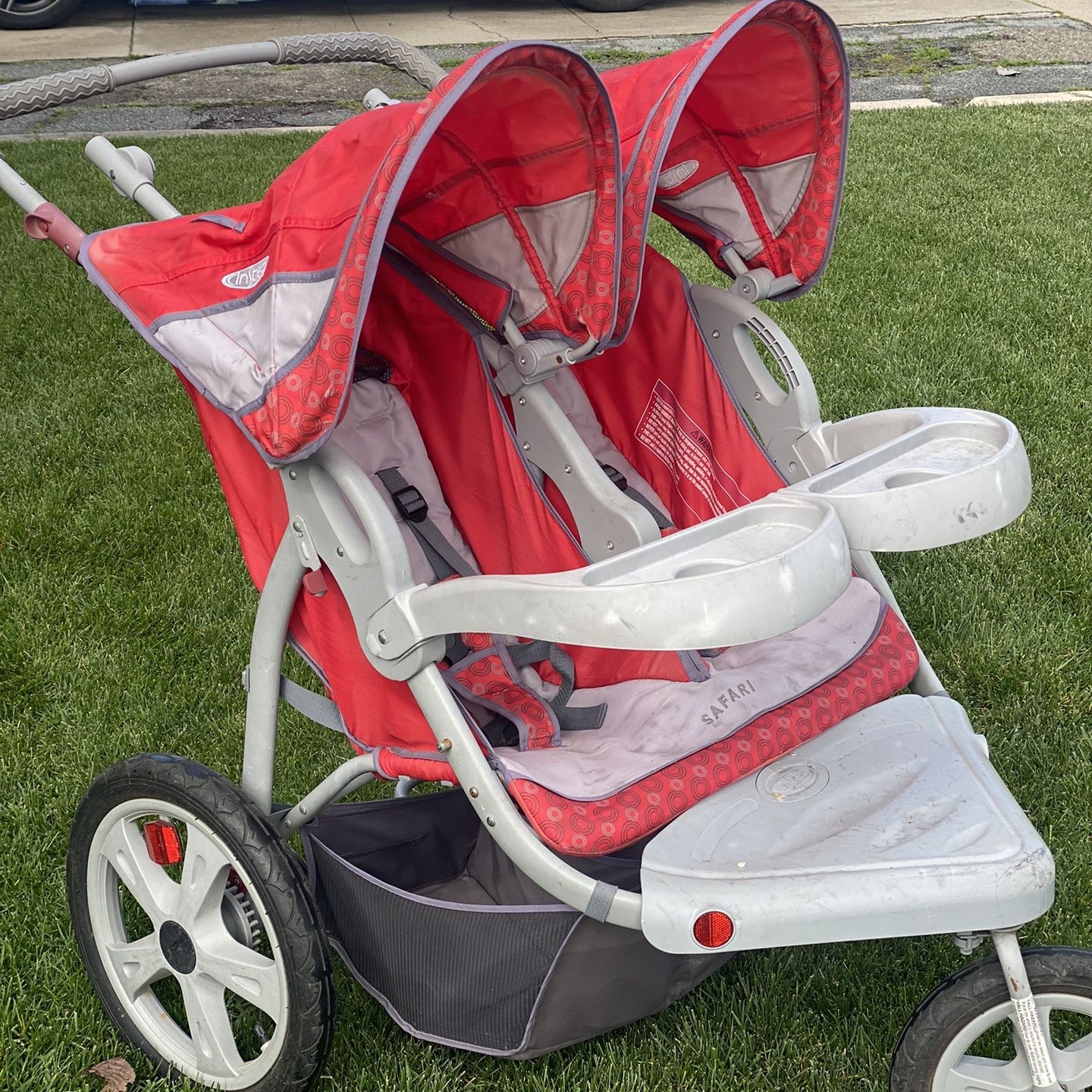 luxury jogging stroller UPPAbaby Ridge V2 Stroller, James (Black) size_3 or release to swivel Net Depth:36