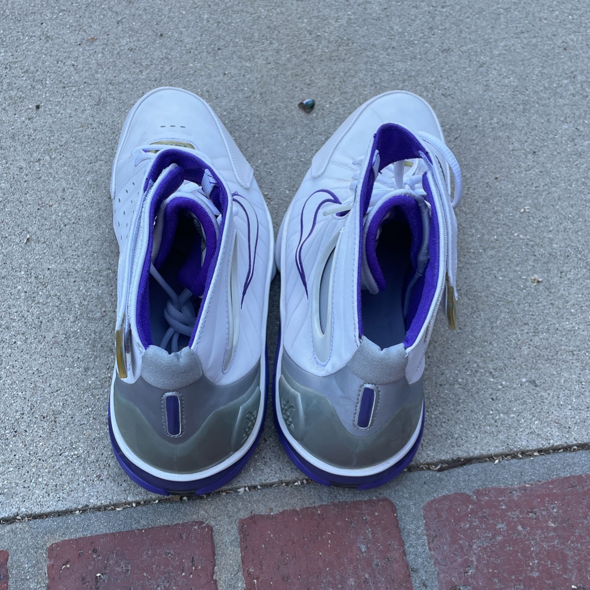 Nike Air Zoom Huarache 2K4 'White Pro Purple' — Size 12