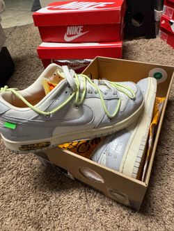 Nike off white dunks size 9