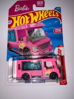 Hot Wheels Barbie Dream Camper Die-Cast 1:64 Scale