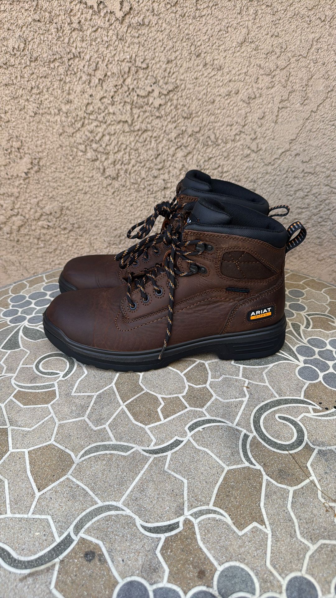 WORK BOOTS ARIAT SOFT TOE WATERPROOF SIZE 9.5 MENS