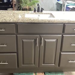 Bathroom Vanity Set