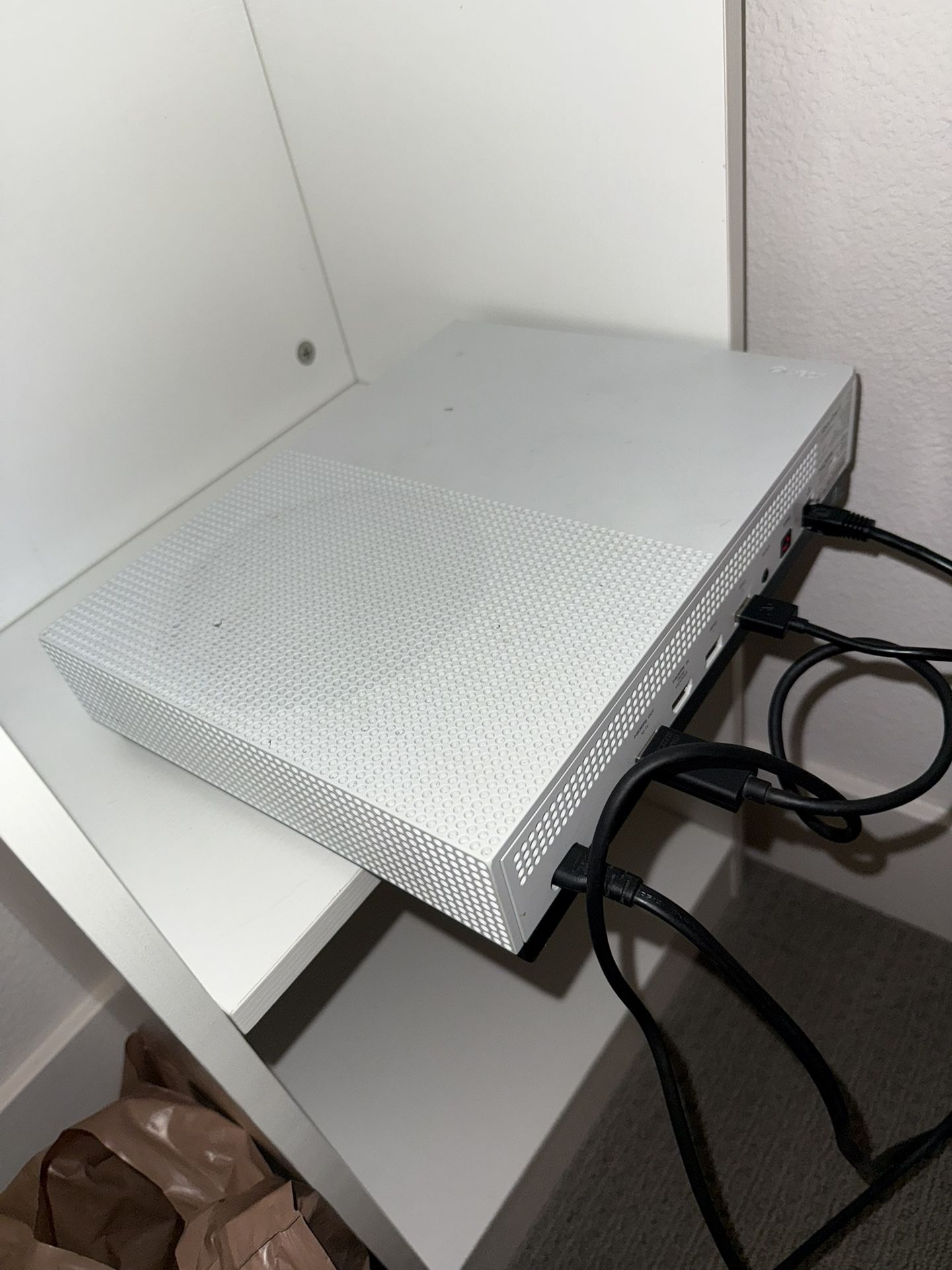 Xbox One S