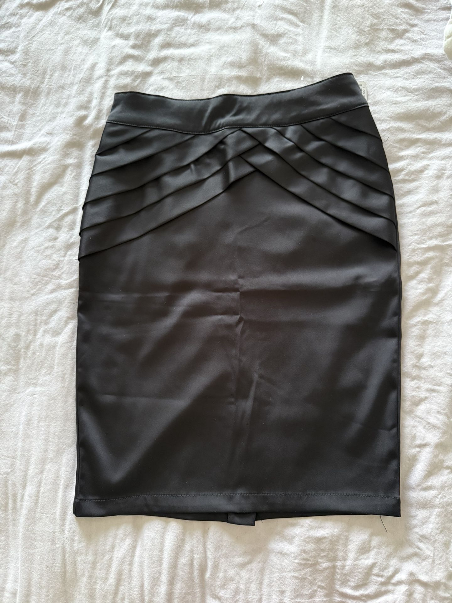 Forever 21 Black Silky Skirt