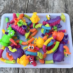 VTG McDonalds Nickelodeon Tangle Twist A Zoid  Happy Meal Toys Building Robots