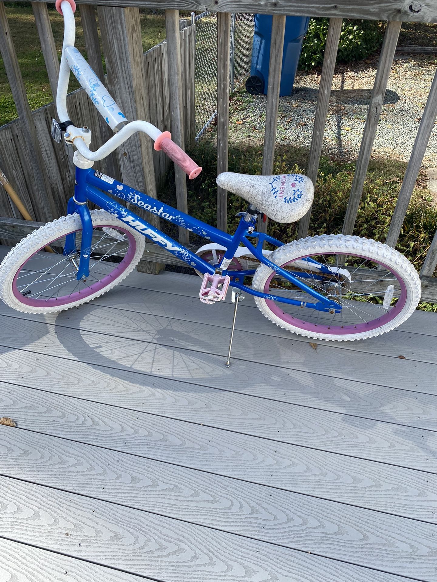 Girls bike