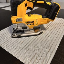 📌DEWALT 20V MAX XR Cordless Brushless Jigsaw (Tool Only) 👉👉PRECIO FIRME👉$120