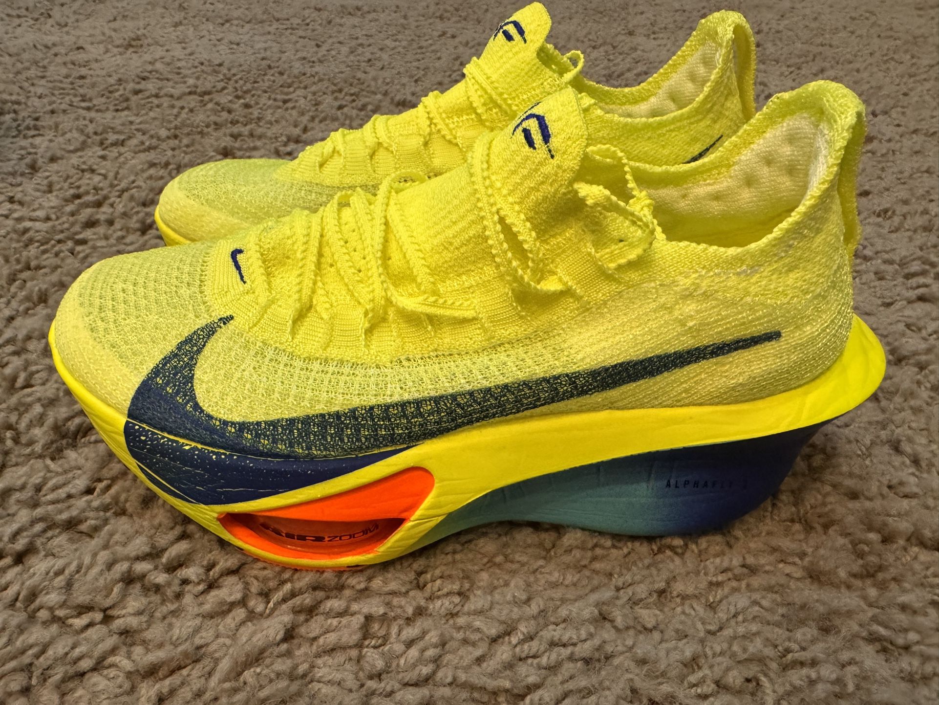 Nike Air Zoom Alphafly NEXT% 3 Fast Pack Women’s Size 7 FD8315-700 Running Shoe Brand New!