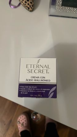 Eternal Secret  Crema con Ácido hialuronico