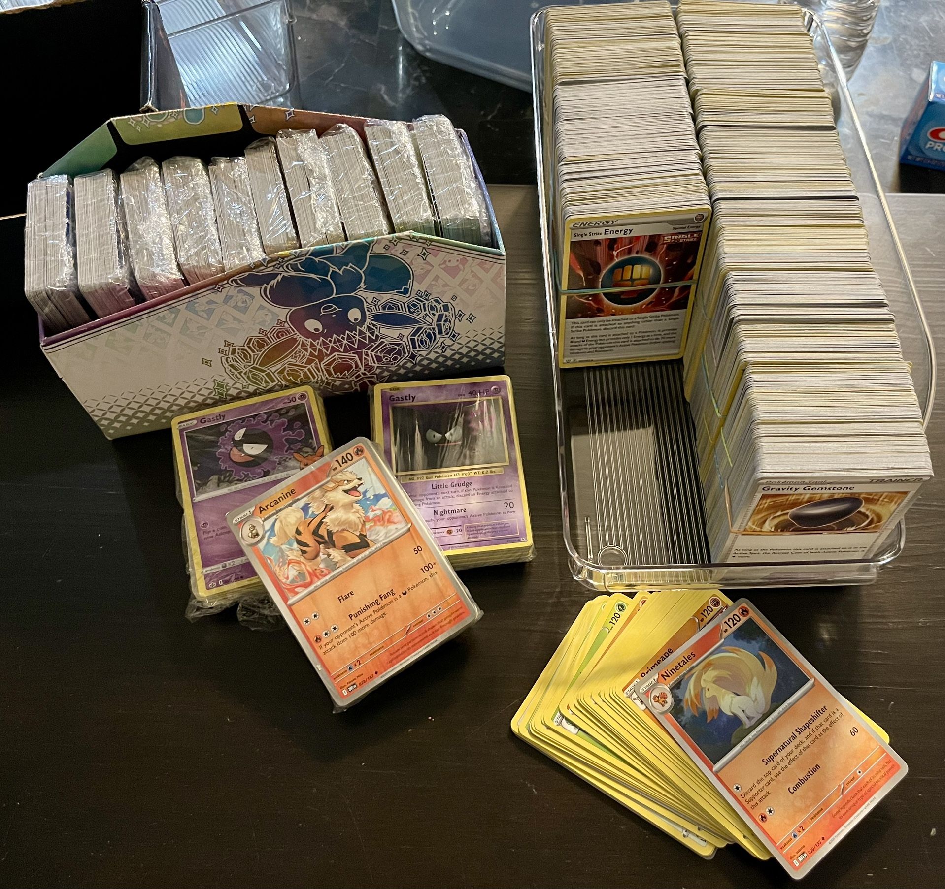 POKÉMON CARDS 