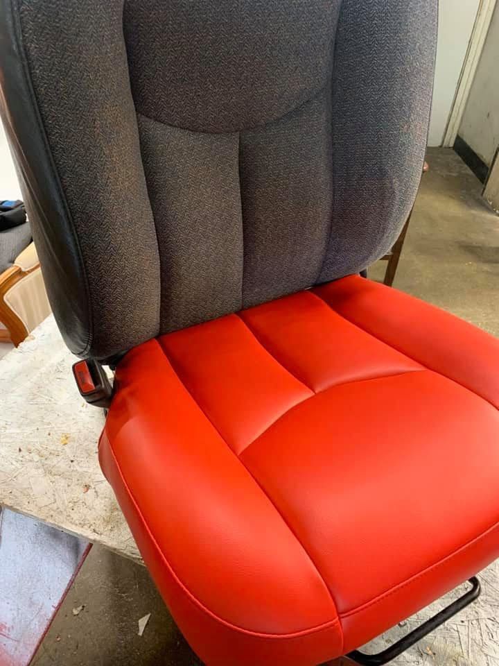 Upholstery * Tapiceria