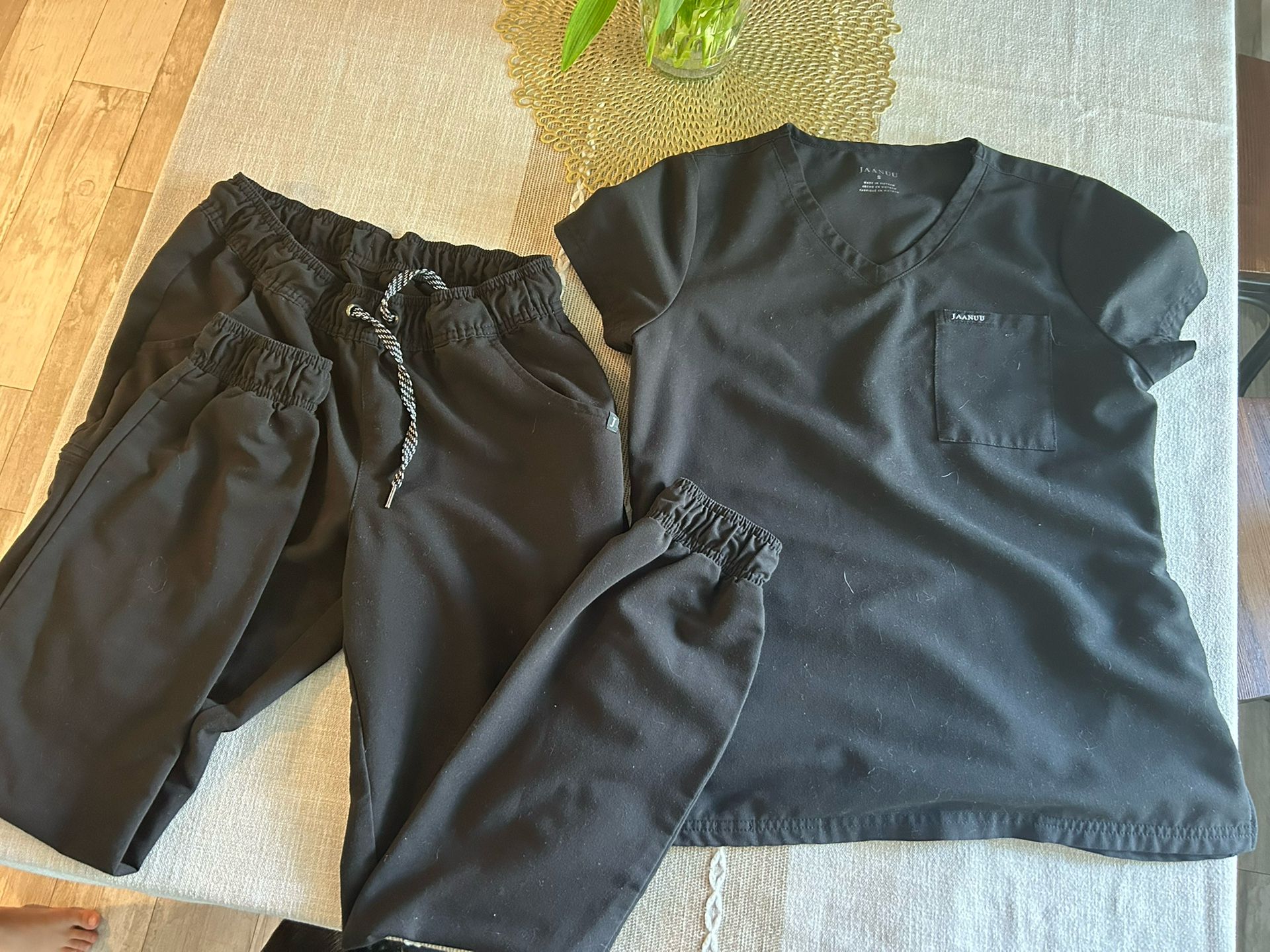 Size Small Black Scrubs