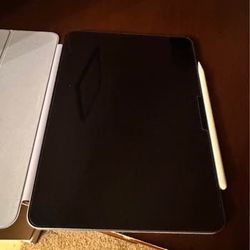 Apple iPad Air 11-inch M3 (128GB) + Apple Pencil Pro + Smart Case — Like New