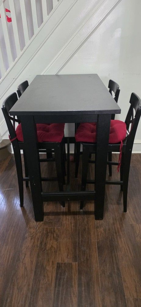 Tall Table And Chairs