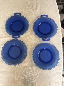 L.E. Smith Mt. Pleasant Serving Dish Set of 4 , 2 With Handles, 2 With Lace Trim