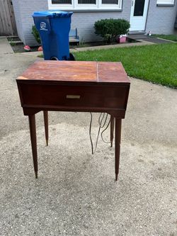 1950’s  singer sewing machine