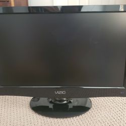 19" VIZIO Flat Screen TV