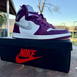 Jordan 1 Bordeaux 