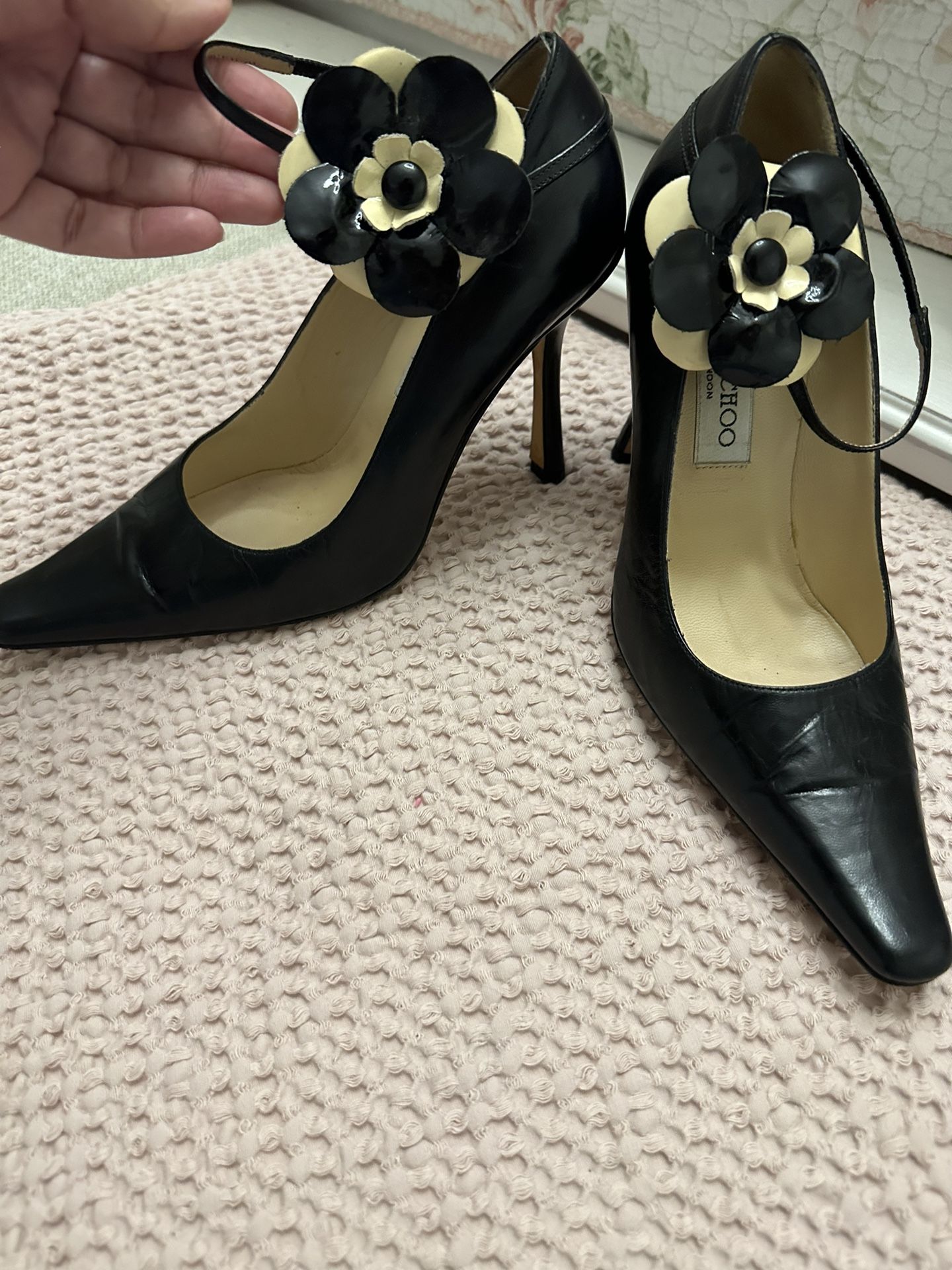 Jimmy Choi Black Heels With Flower