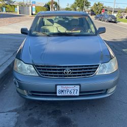 2013 Toyota Avalon XLS  Excellent Maintained 
