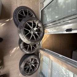 APEX VS5RS 18x9J ET 25 With 255 40 Ps4S