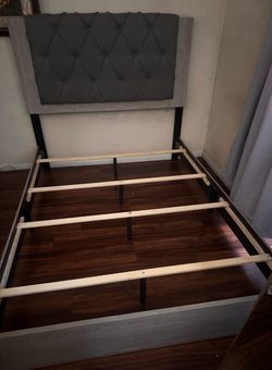 Queen size bed only comes with frame and spring  no problems with it