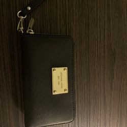 Black Michael Kors Wrist Wallet