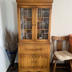 Dining Room Set - China Cabinet, Sideboard, Table + 5 Chairs