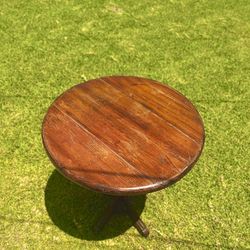 ANTIQUE 1900'S HANDCRAFTED SOLID WOOD HANDCRAFTED ORNATE LAMP PARLOR / END TABLE