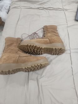 Work boots size 7.5W