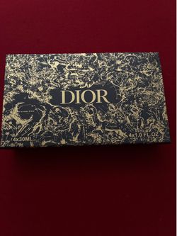 Dior Sauvage 4-Piece Men's Fragrance Set (4 x 30ml)