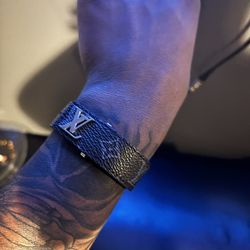 Lv Bracelet