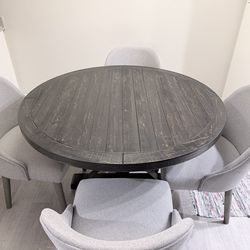 Round Dinning table with chairs