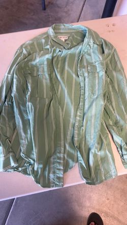 Women’s button up