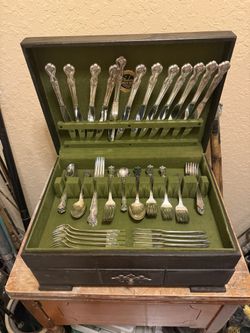 Antique Rogers Magnolia Flatware Set 