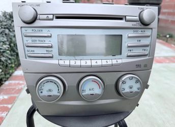OEM 2007 Toyota Camry Radio w/ Climate Control – MP3 CD – 86120-06181 (Face #11832)