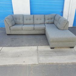 Modern Sectional Couch Gray 🛋 Like New 🛋