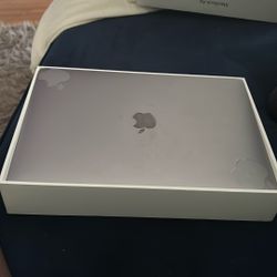 MacBook Air 13 Inches
