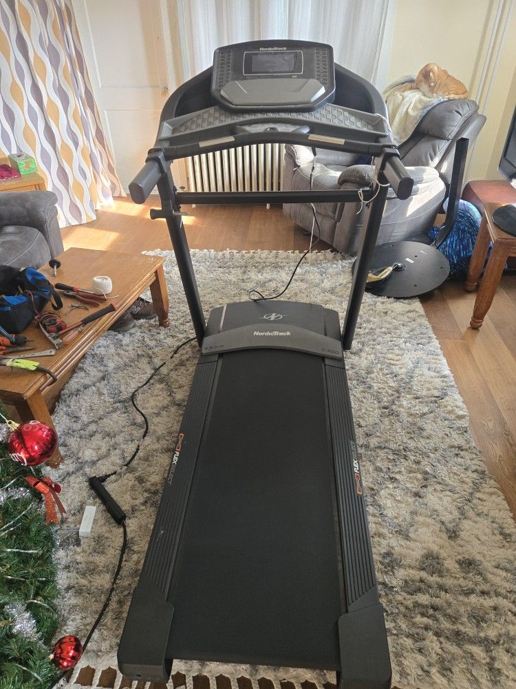 Nordictrack C700 Treadmill 