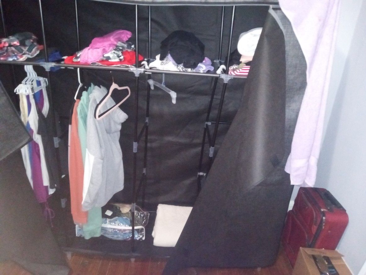 Staff For Clothes 