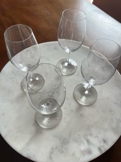Riedel Set of 4 Clear Stemmed Wine Glasses