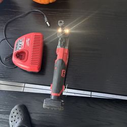 Milwaukee M12 Fuel Nibbler 
