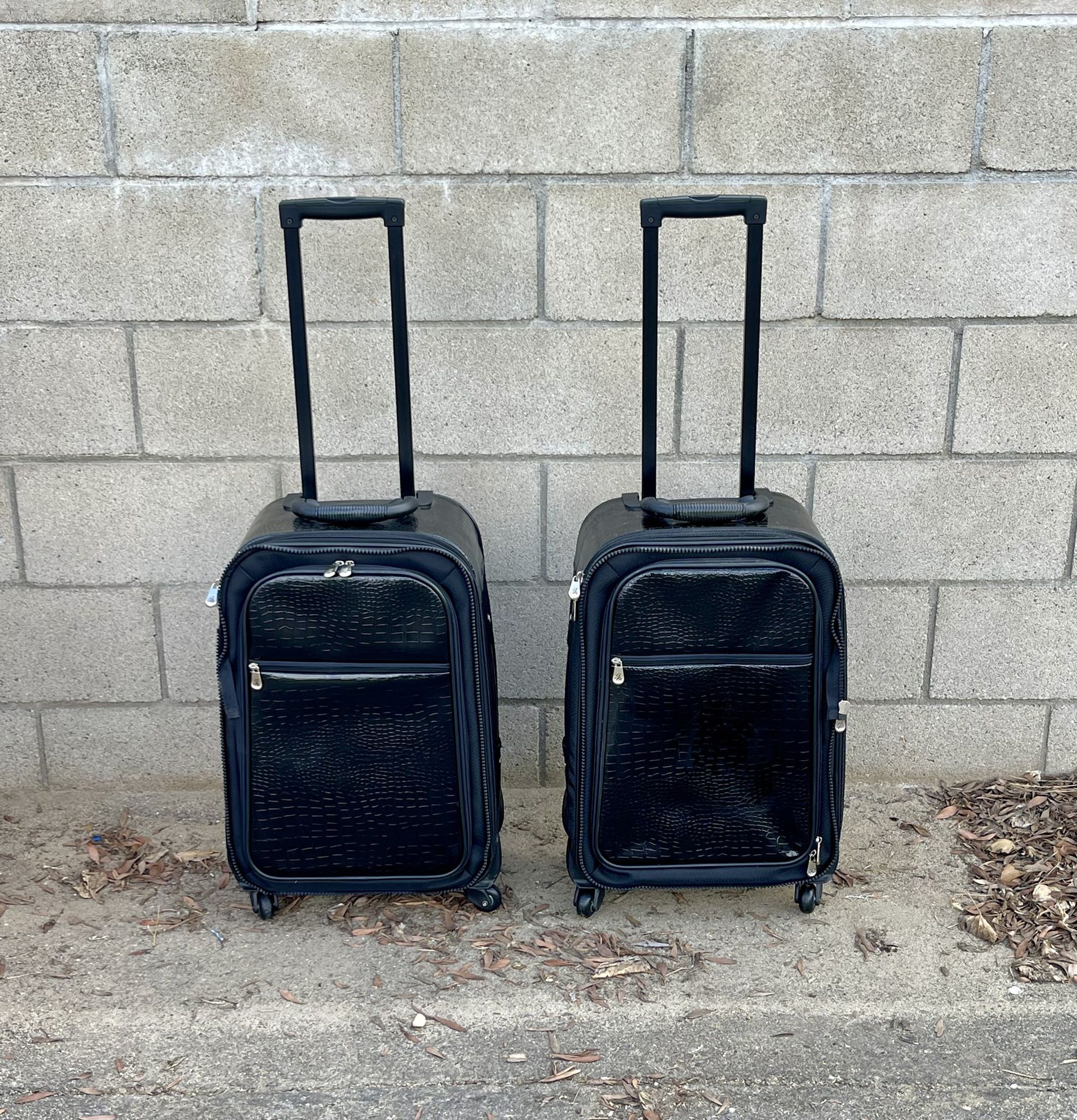 JM Joy Mangano New York Faux Leather Crocodile Pattern Luggage Set