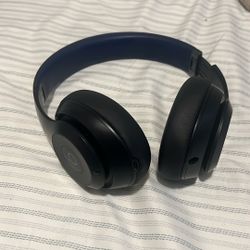 Beats Studio Pro Navy