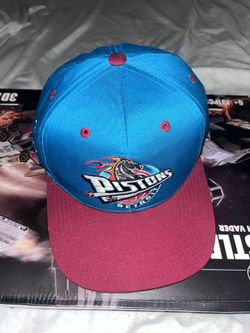 Vintage Rare NBA Detroit Pistons Snap Back With Tags