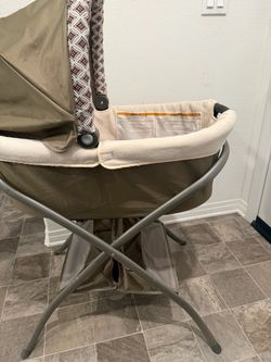 Graco Baby bassinet neutral tones