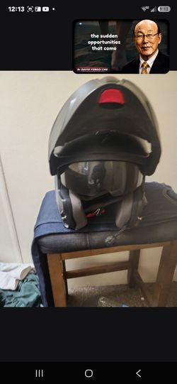 Motorcycle safety helmet