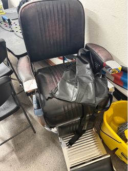 Barber chair