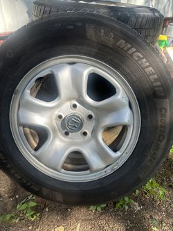 Original Honda CRV Tires N Rims
