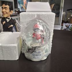 BRAND NEW Precious Moments 'Tis The Ski-Son To Be Jolly Annual Snowman Musical Snow Globe, Holiday Keepsake 231103 Plays "Jingle Bells" 5.75"H